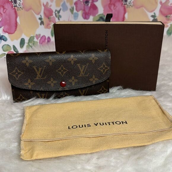 💯Authentic Louis Vuitton Emilie Monogram Long Wallet🍀 - Picture 3 of 17